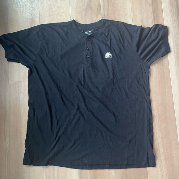 Taco Bell Men’s paint drip Henley employee T-Shirt size XL - Picture 4 of 4